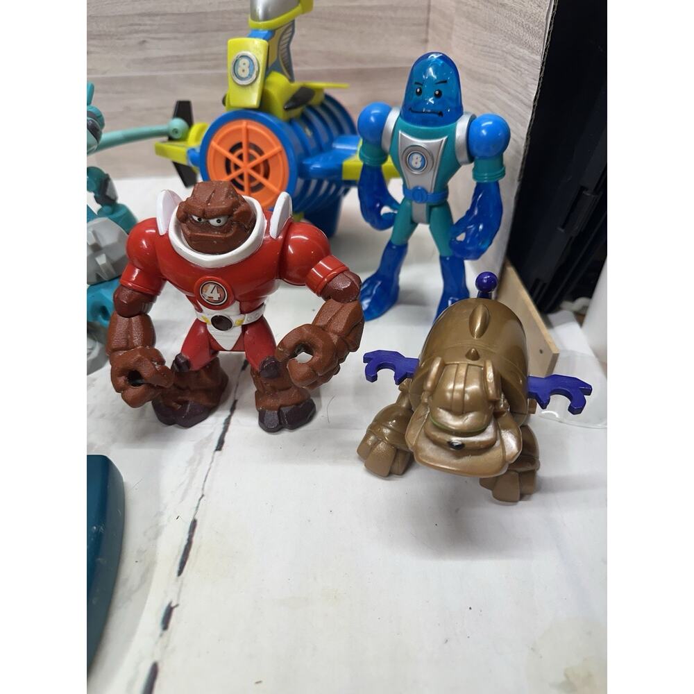 Fisher Price Planet Heroes Assorted Lot Of 10 Action Figures - Picture 4 of 11